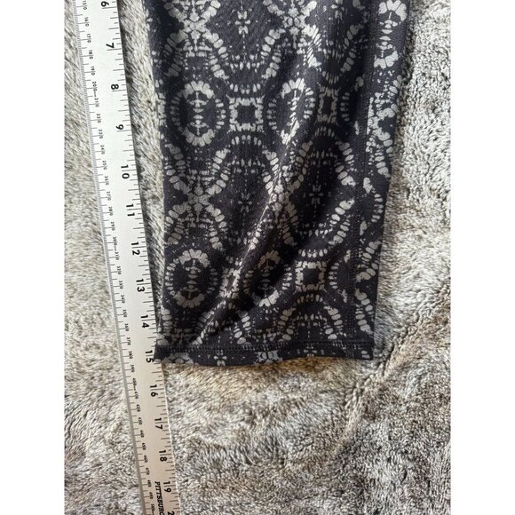 Athleta Freedom Chaturunga Capri Crop Sz M - Picture 8 of 10